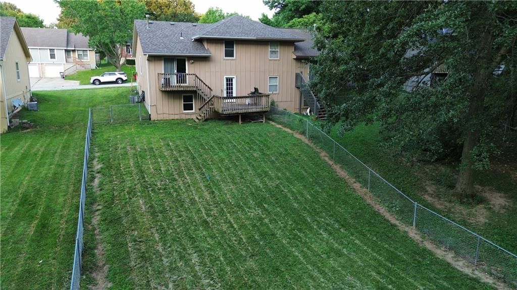 7010 Orchard Street — photo 4