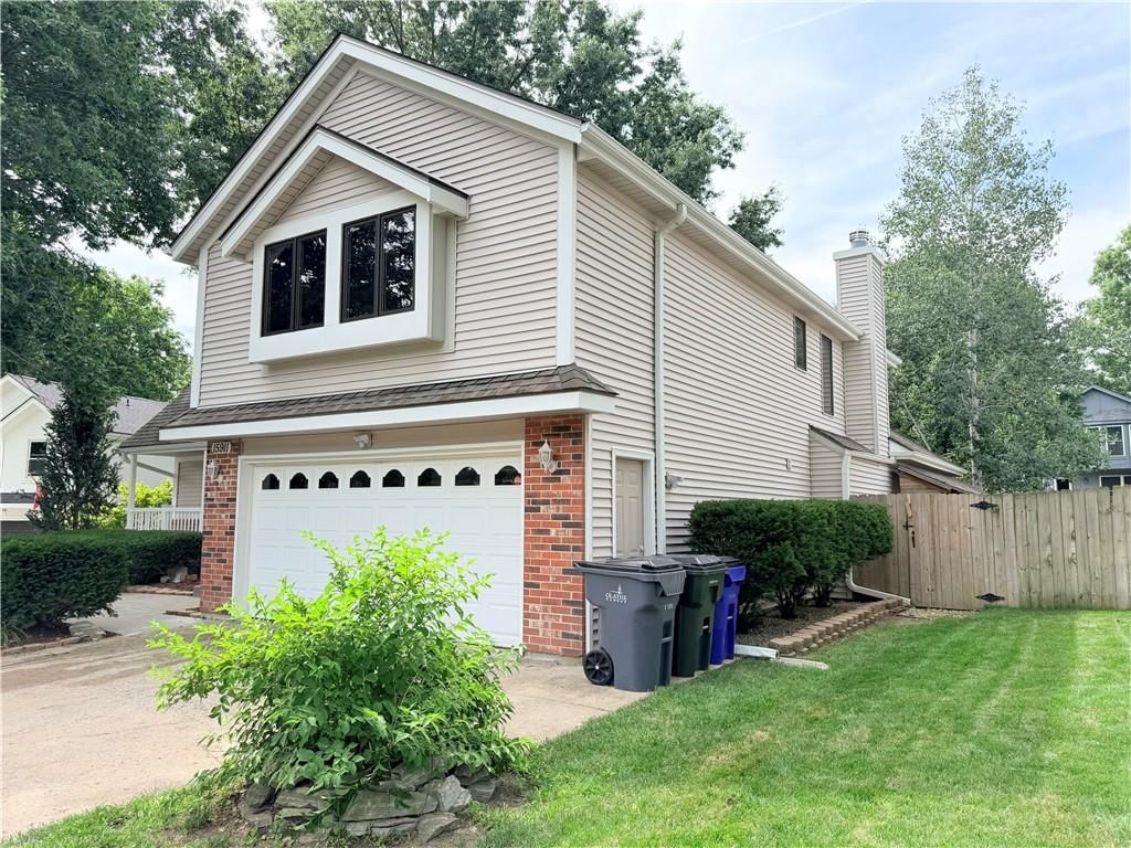15911 W 150th Street — photo 2