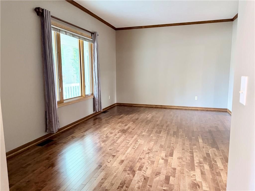 15911 W 150th Street — photo 4