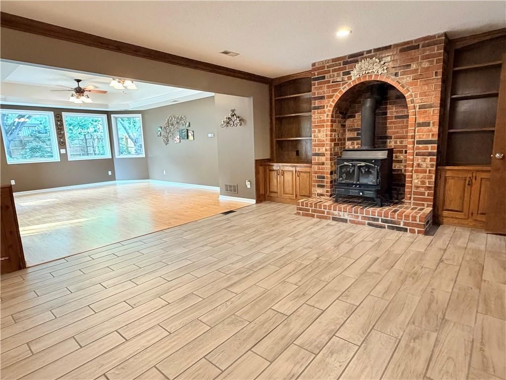 15911 W 150th Street — photo 9