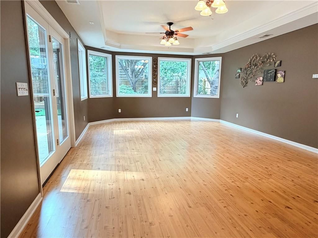 15911 W 150th Street — photo 10
