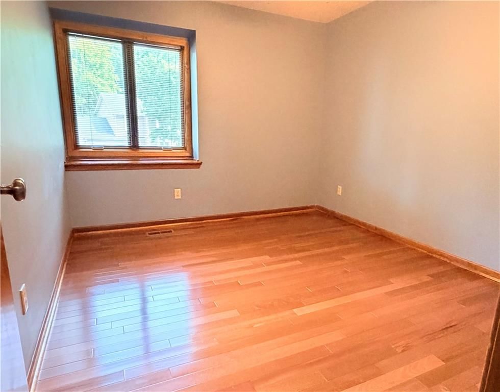 15911 W 150th Street — photo 21