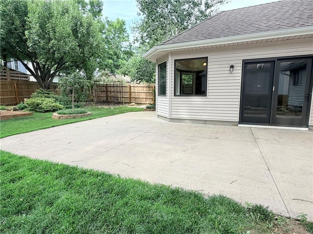 15911 W 150th Street — photo 37