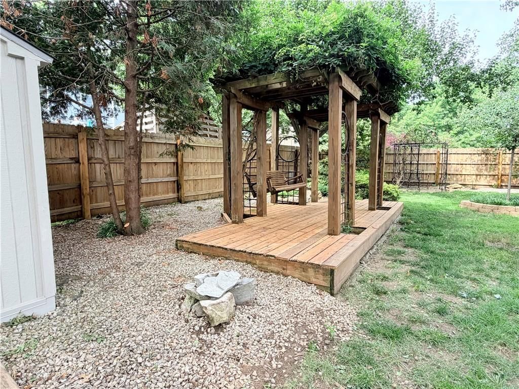 15911 W 150th Street — photo 39