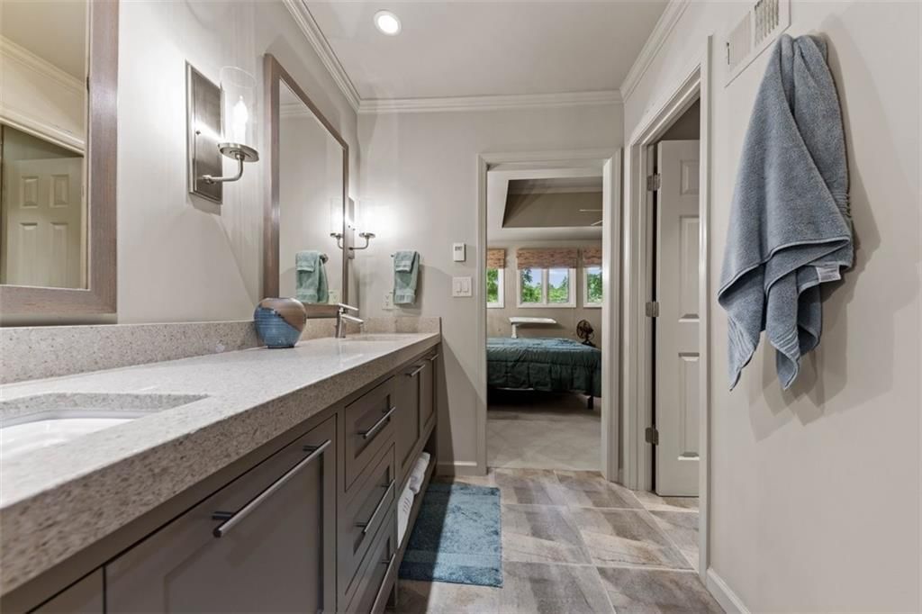 12503 Overbrook Road — photo 17