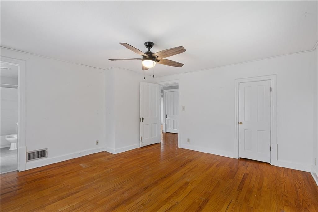 924 S Hickory Street — photo 26