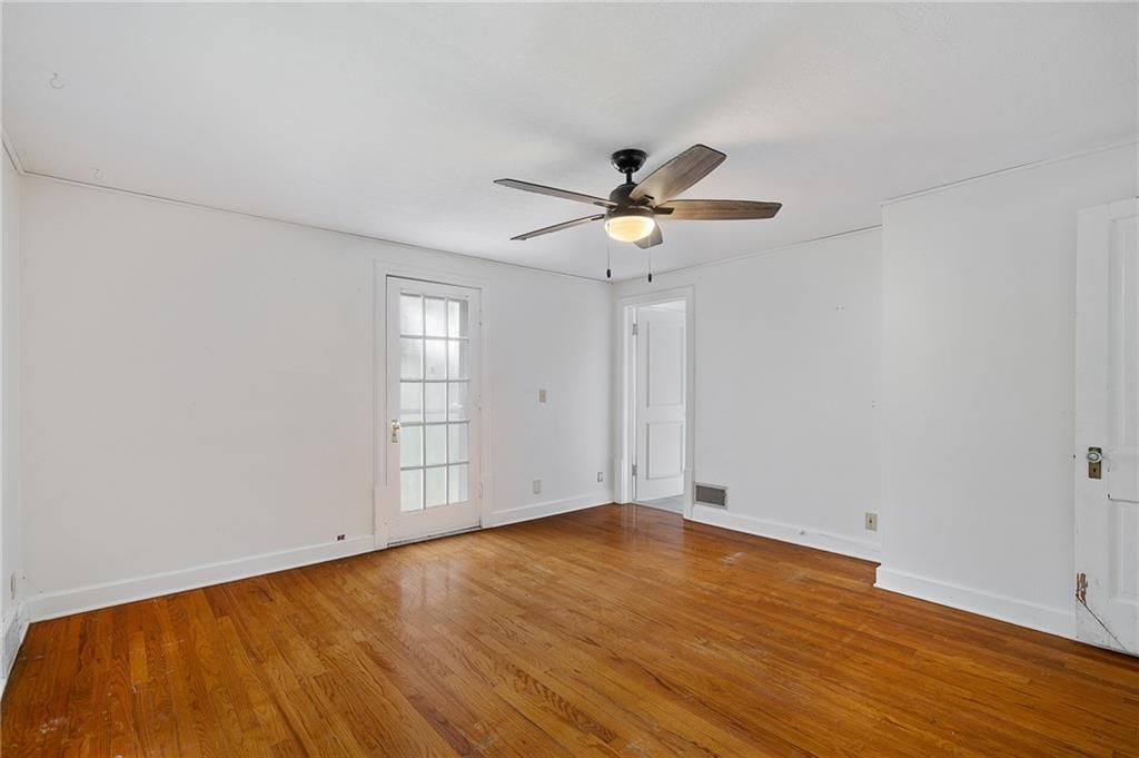 924 S Hickory Street — photo 27