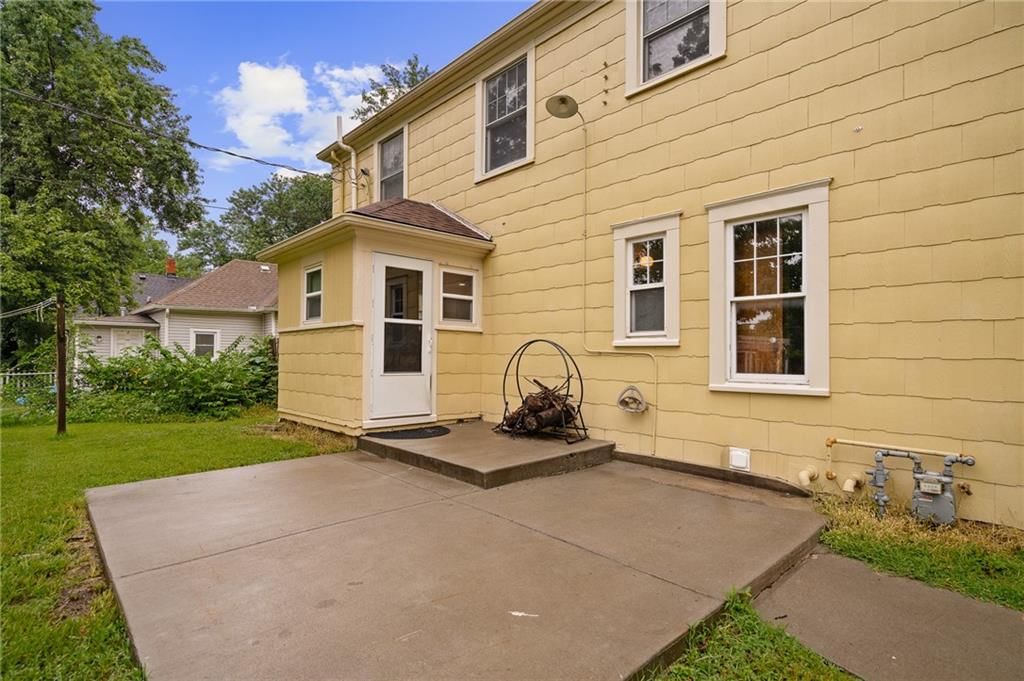 924 S Hickory Street — photo 32