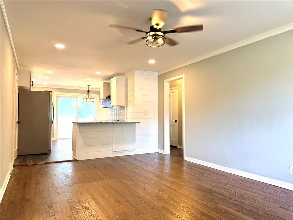 4711 N Kansas Avenue — photo 4