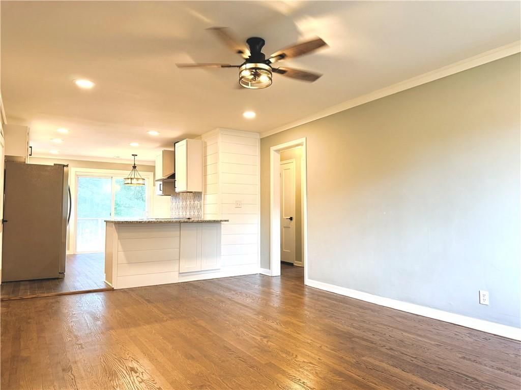 4711 N Kansas Avenue — photo 20