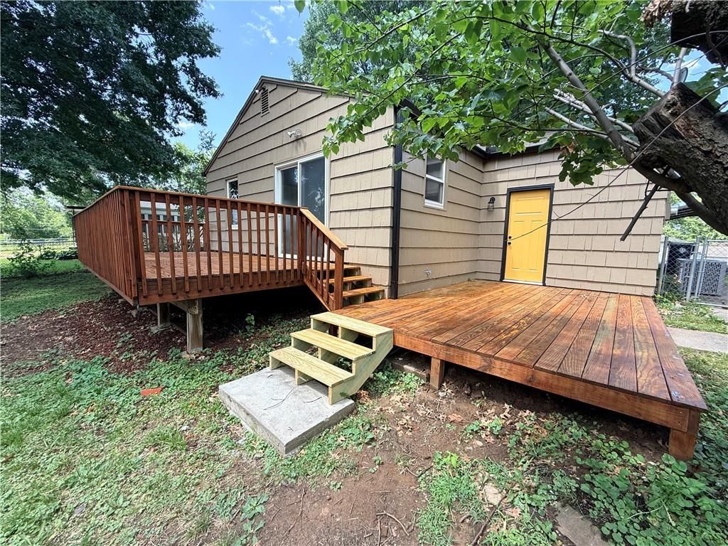 4711 N Kansas Avenue — photo 24
