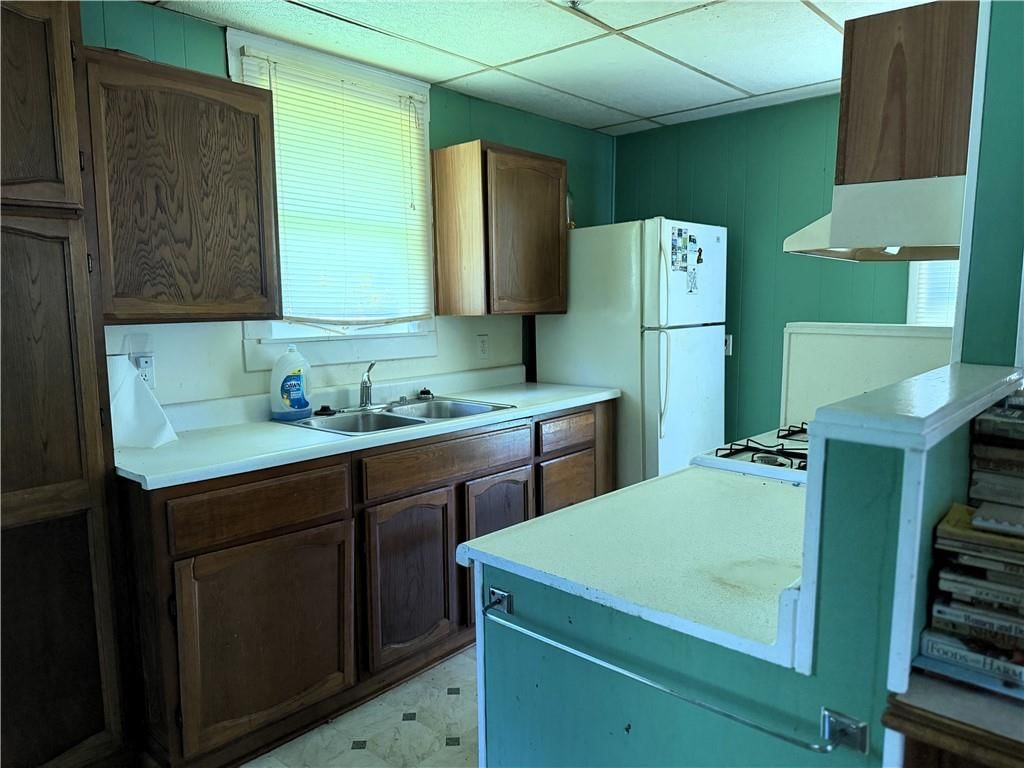 304 S Elm Street — photo 12