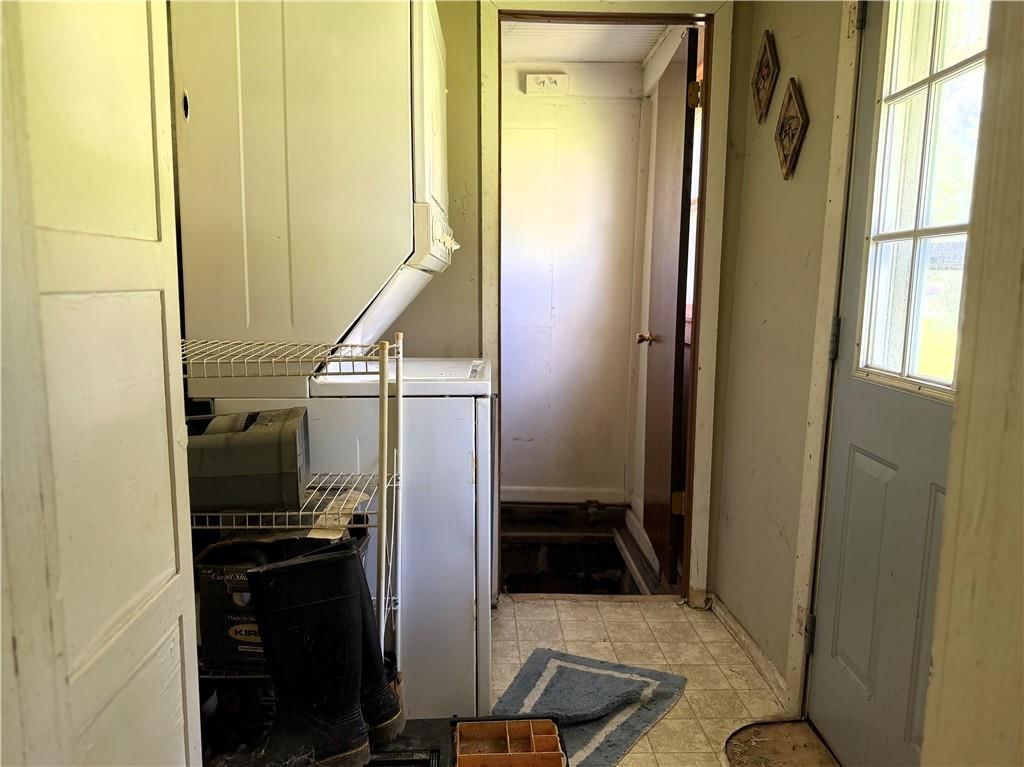 304 S Elm Street — photo 17