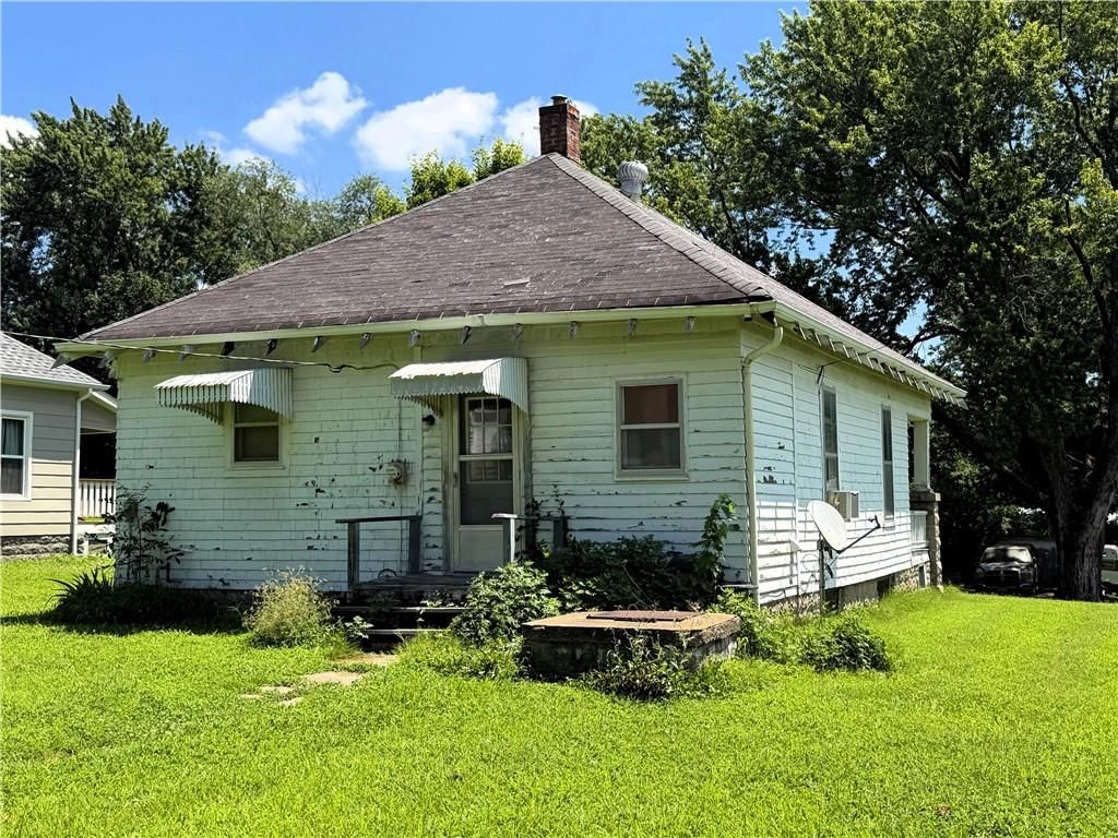 304 S Elm Street — photo 20