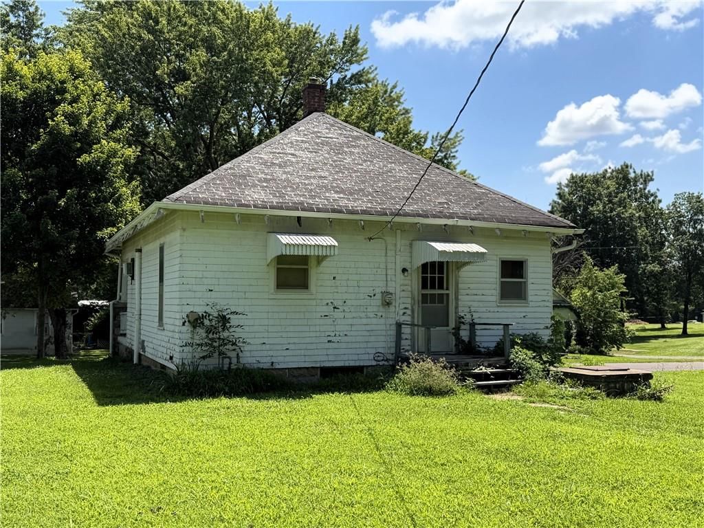 304 S Elm Street — photo 21