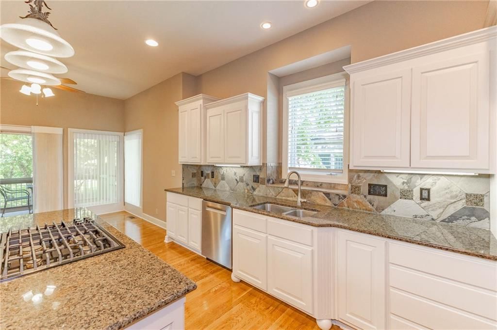 5313 W 124th Terrace — photo 24