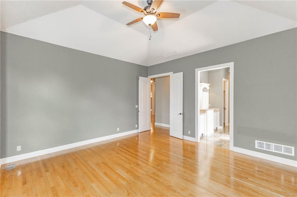 5313 W 124th Terrace — photo 31
