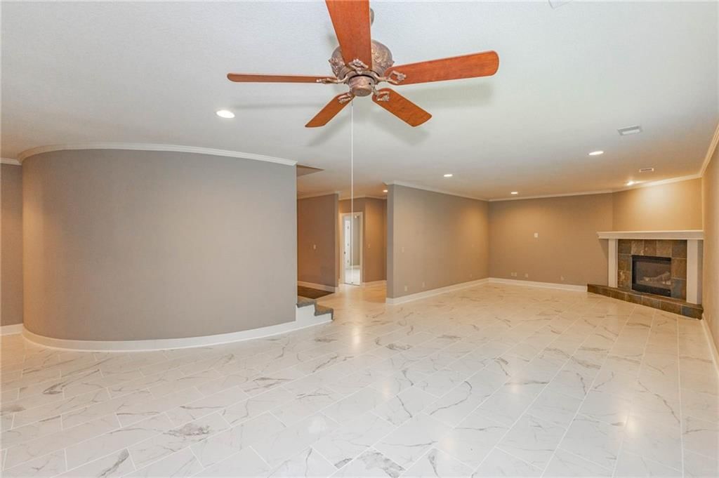 5313 W 124th Terrace — photo 41