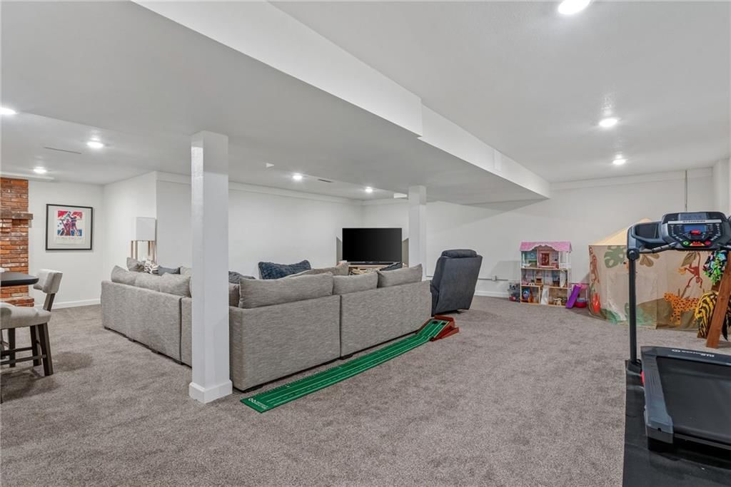 16578 Lamar Avenue — photo 39