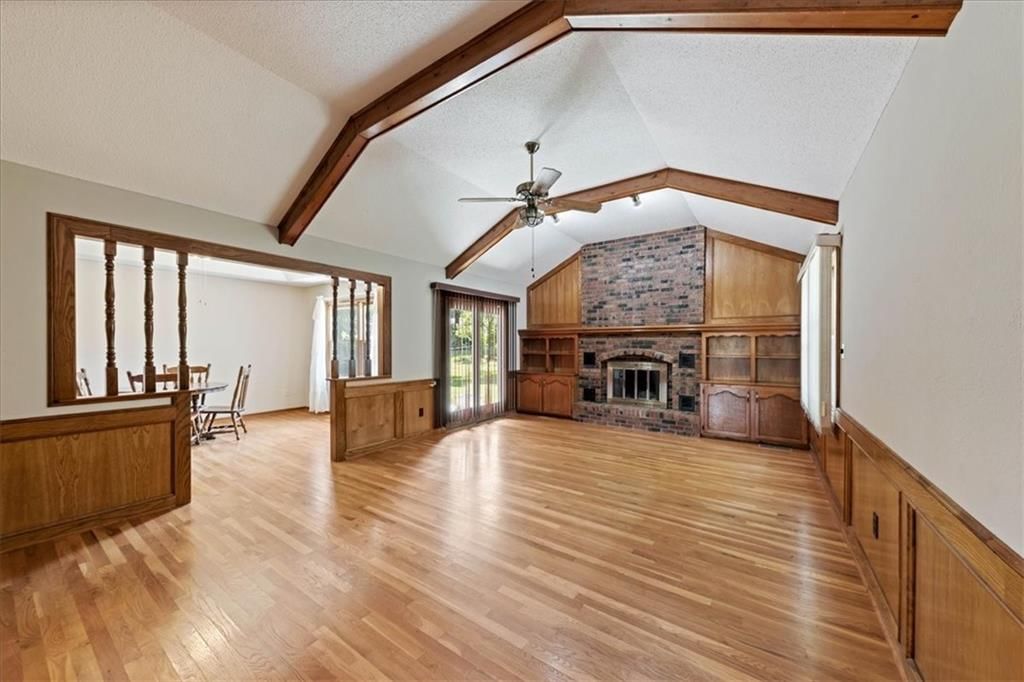 617 W Walnut Street — photo 7