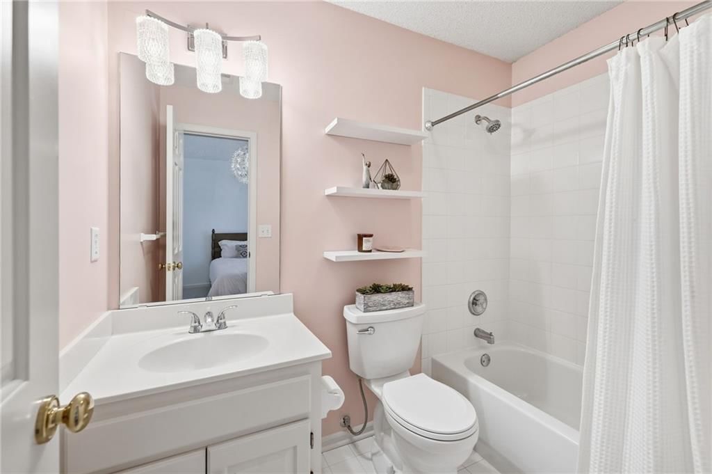 15432 S Alcan Street — photo 36
