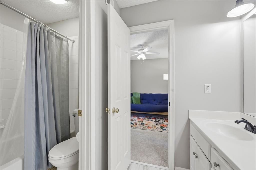 15432 S Alcan Street — photo 39