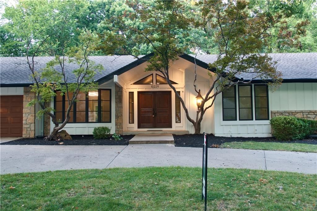 10229 Hemlock Drive — photo 3