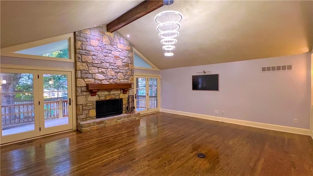 10229 Hemlock Drive — photo 9