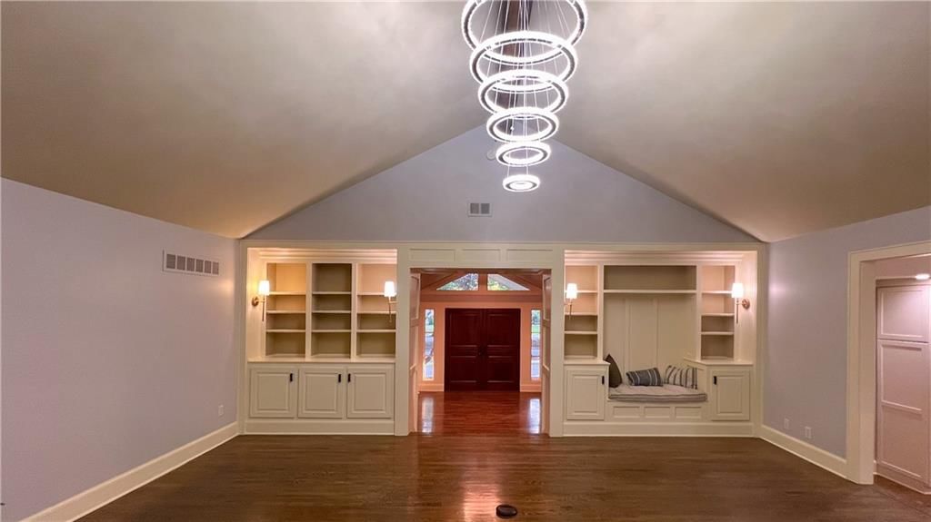 10229 Hemlock Drive — photo 11