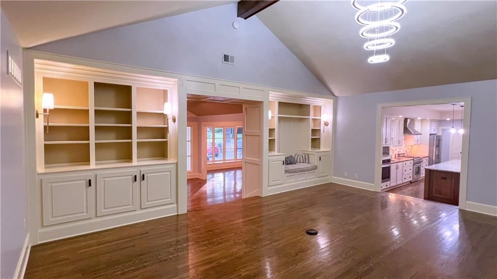 10229 Hemlock Drive — photo 12