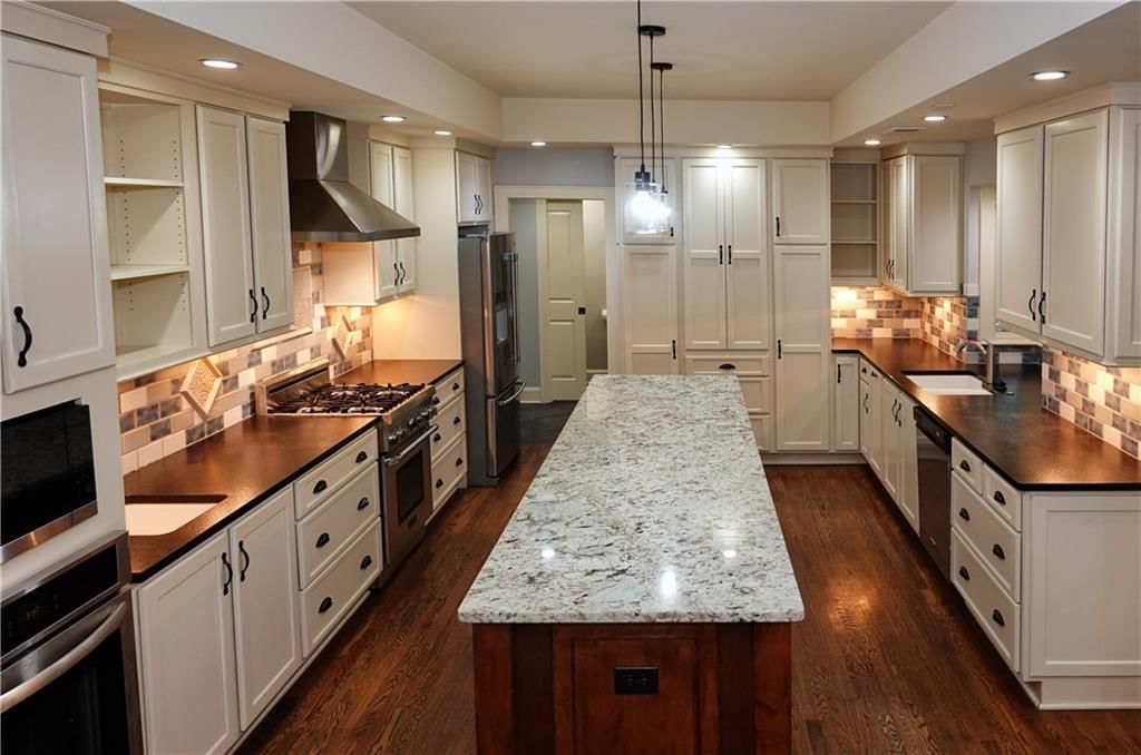10229 Hemlock Drive — photo 13