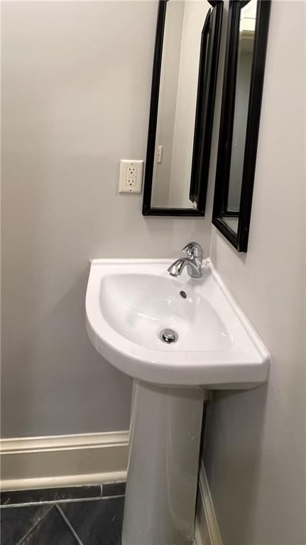 10229 Hemlock Drive — photo 25