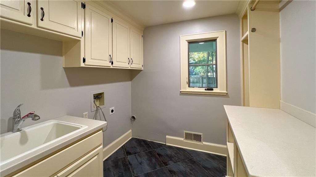 10229 Hemlock Drive — photo 26