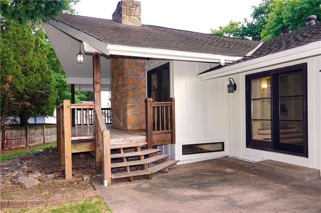 10229 Hemlock Drive — photo 38