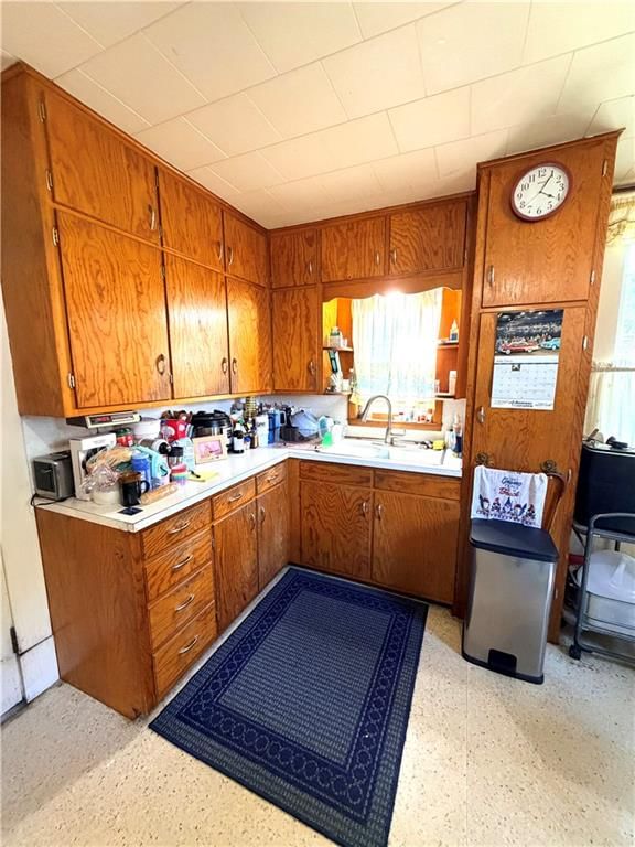 412 S Bismark Street — photo 14
