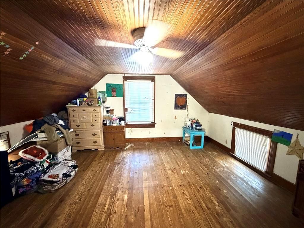 412 S Bismark Street — photo 17
