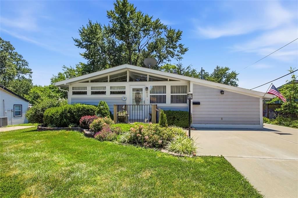 813 W Sheridan Street — photo 2