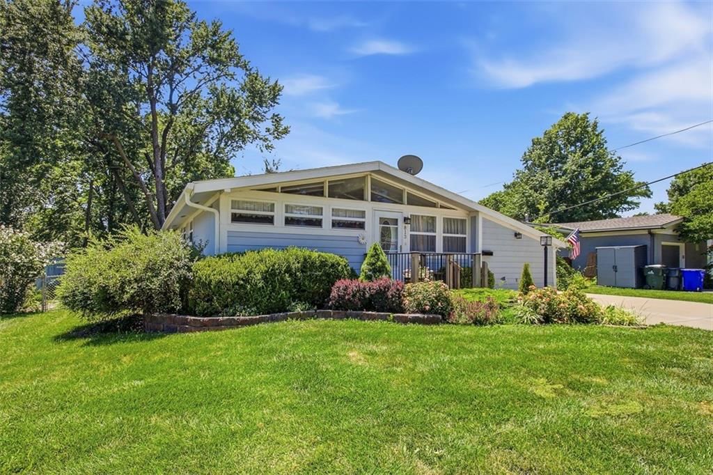 813 W Sheridan Street — photo 3