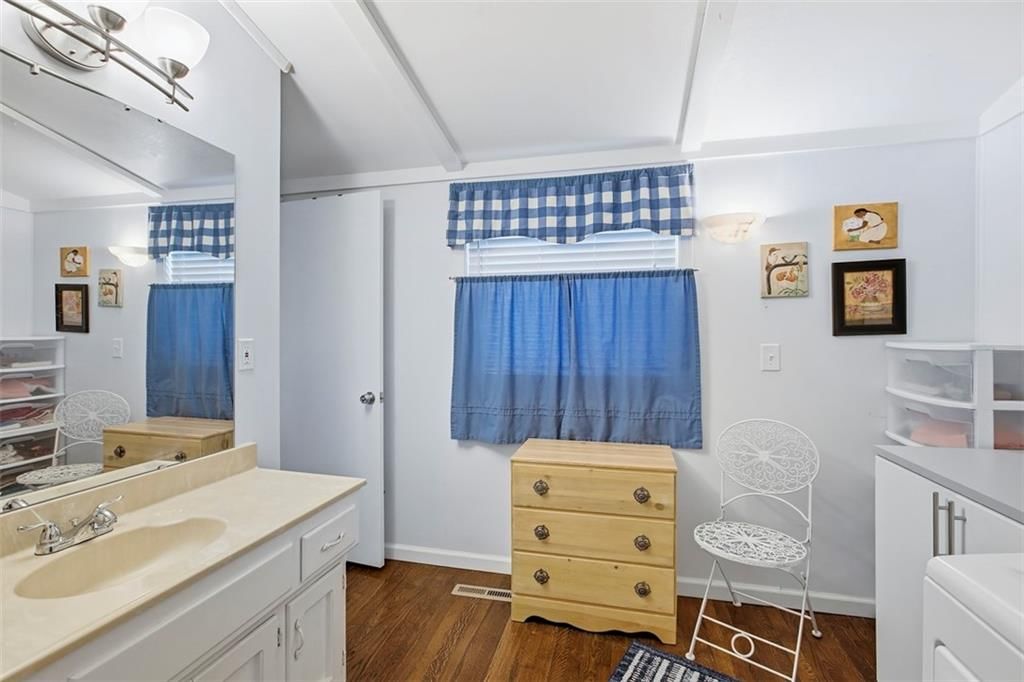 813 W Sheridan Street — photo 11