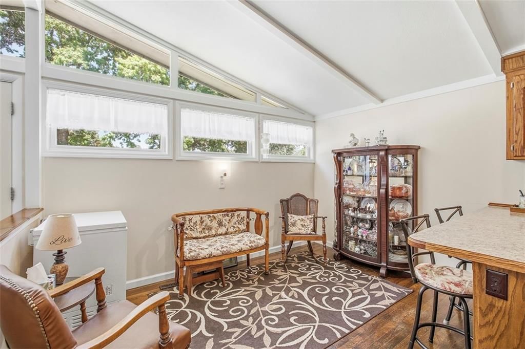 813 W Sheridan Street — photo 20