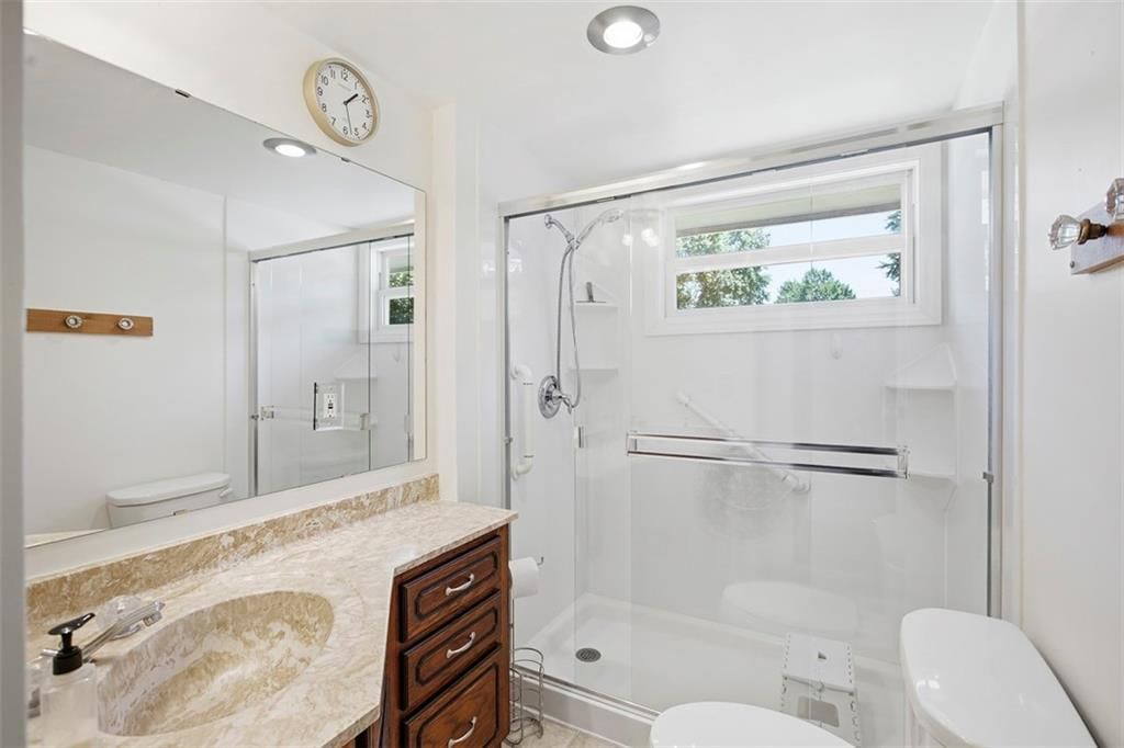 813 W Sheridan Street — photo 26