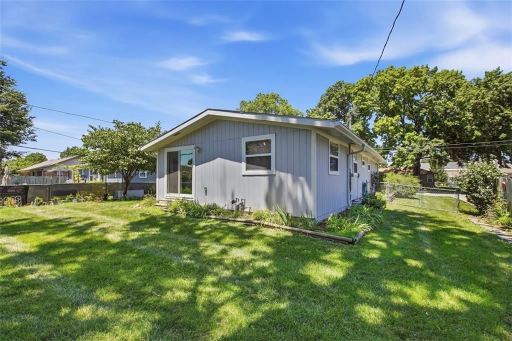 813 W Sheridan Street — photo 35