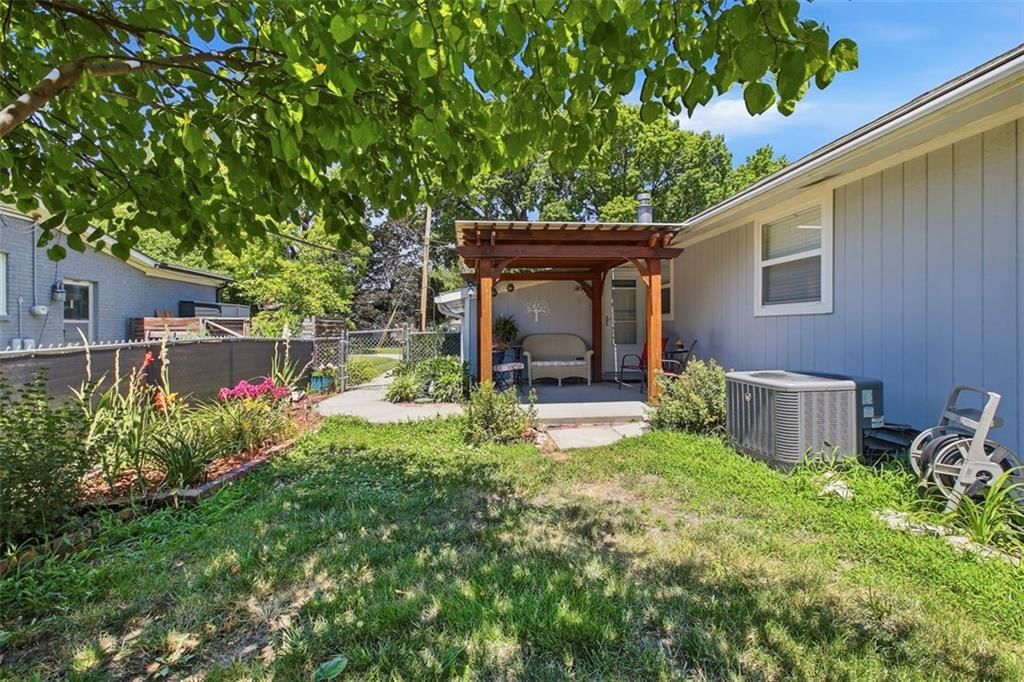813 W Sheridan Street — photo 36