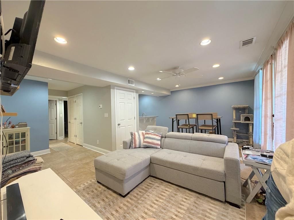 4727 Jarboe Street — photo 8