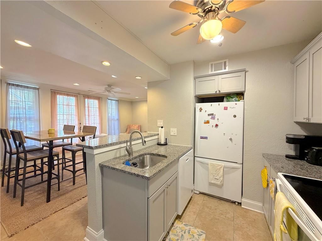 4727 Jarboe Street — photo 11