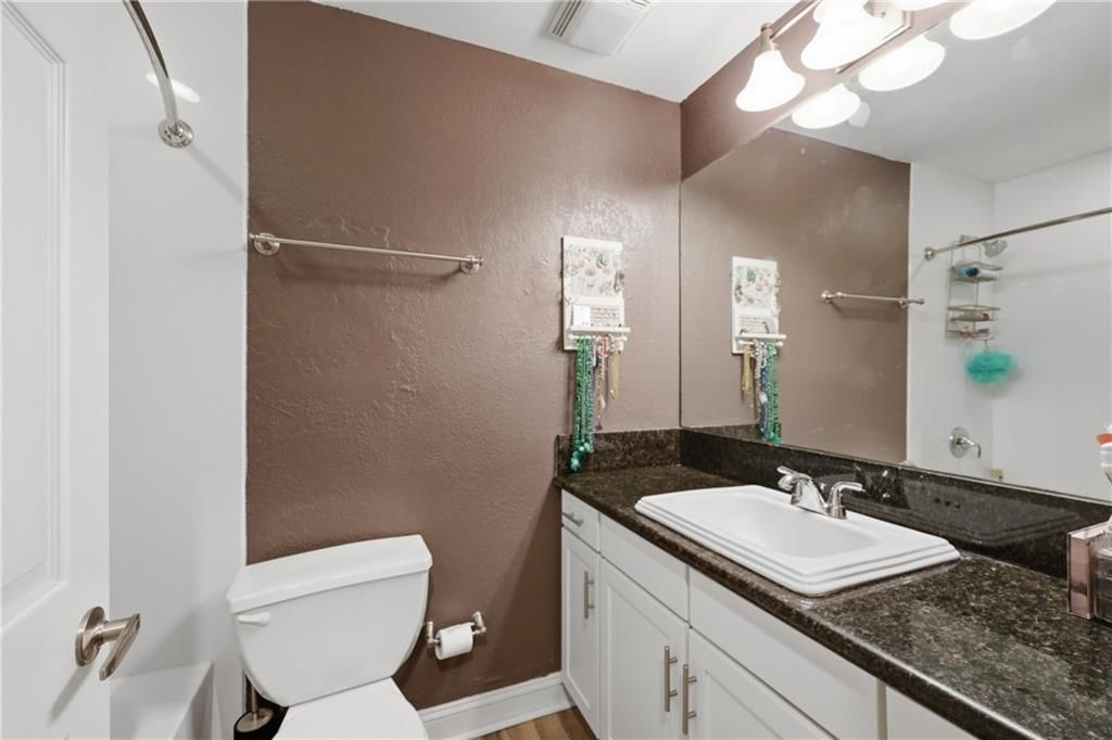 4727 Jarboe Street — photo 15
