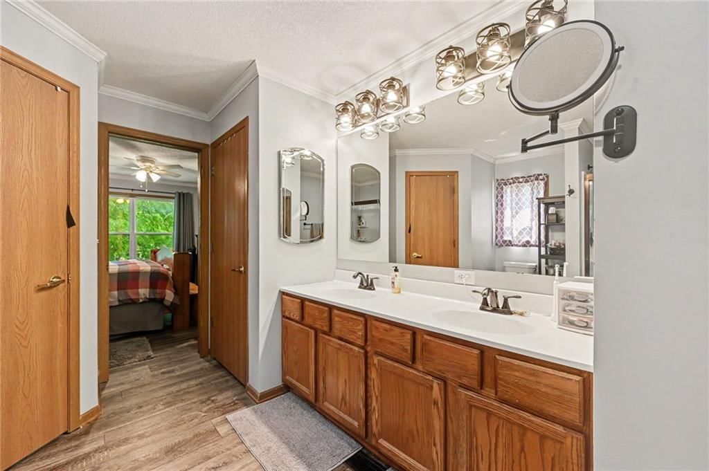 9241 Hamm Drive — photo 15