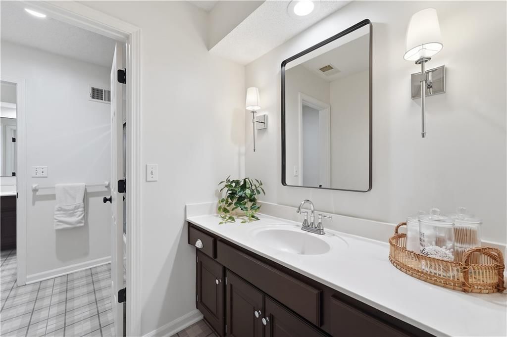 5508 Meadow Lake — photo 34