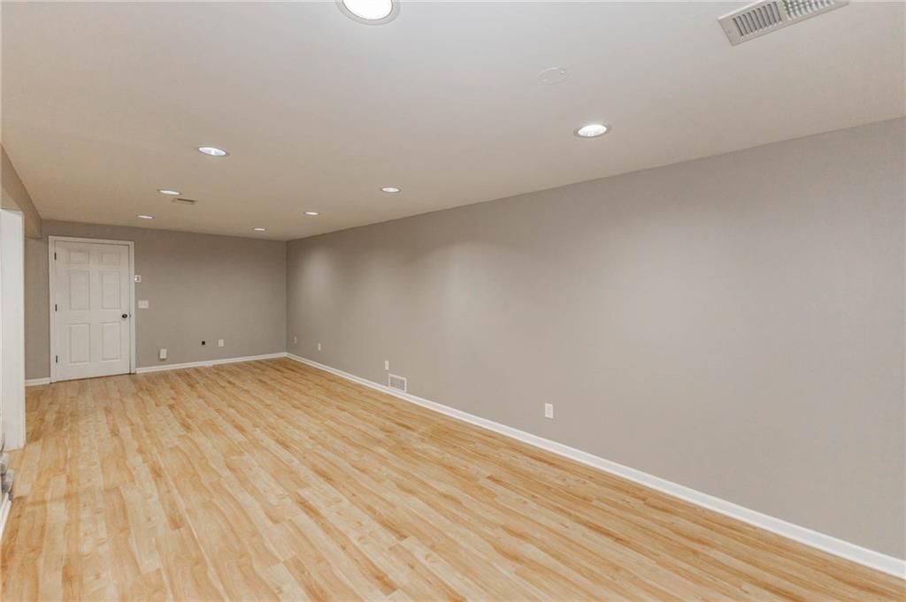 1308 S Apache Court — photo 36
