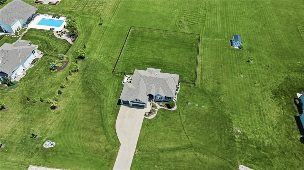 13711 Woodland Ranch Drive — photo 73